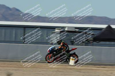 media/Oct-30-2025-Racers Edge (Thu) [[dabbdaf680]]/3-B Group/Session 5 Front Straight Speed/